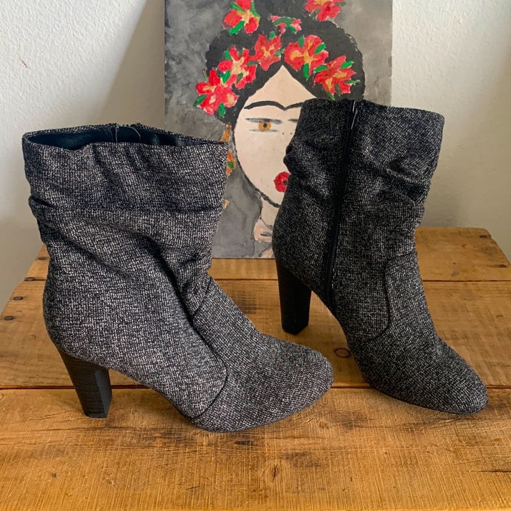 Brand new Kelly and Katie women boots in 8.5